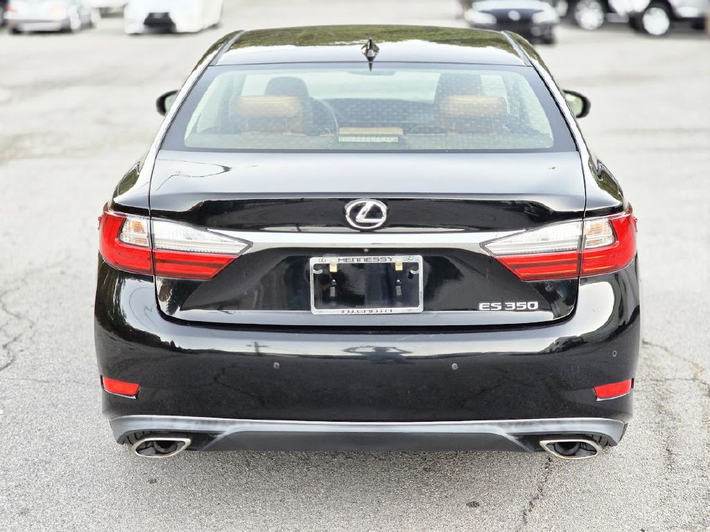 2016 Lexus ES 350 Image 6
