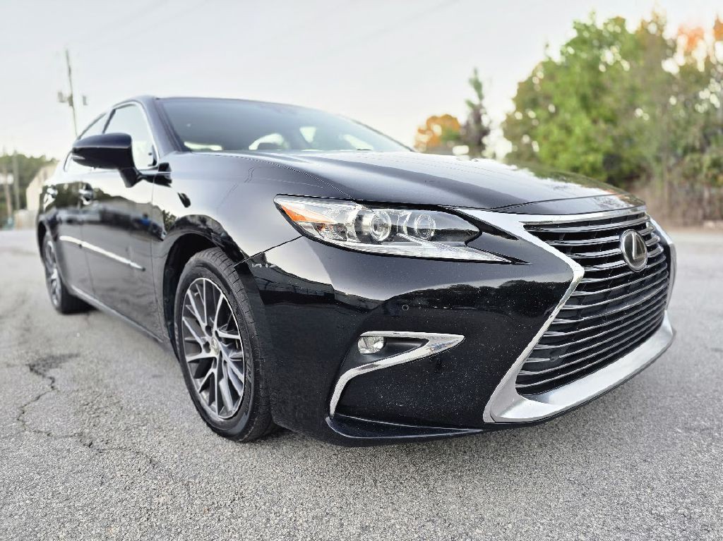 2016 Lexus ES 350 Image 12
