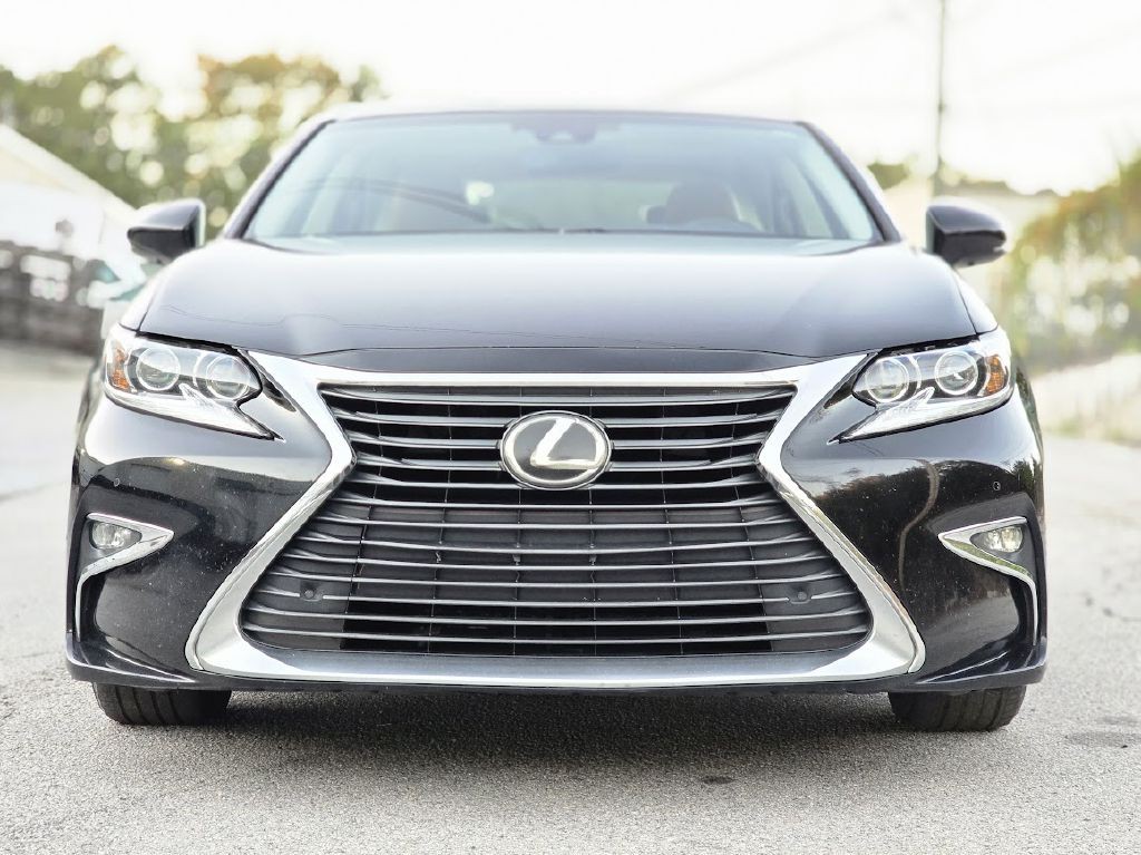 2016 Lexus ES 350 Image 14