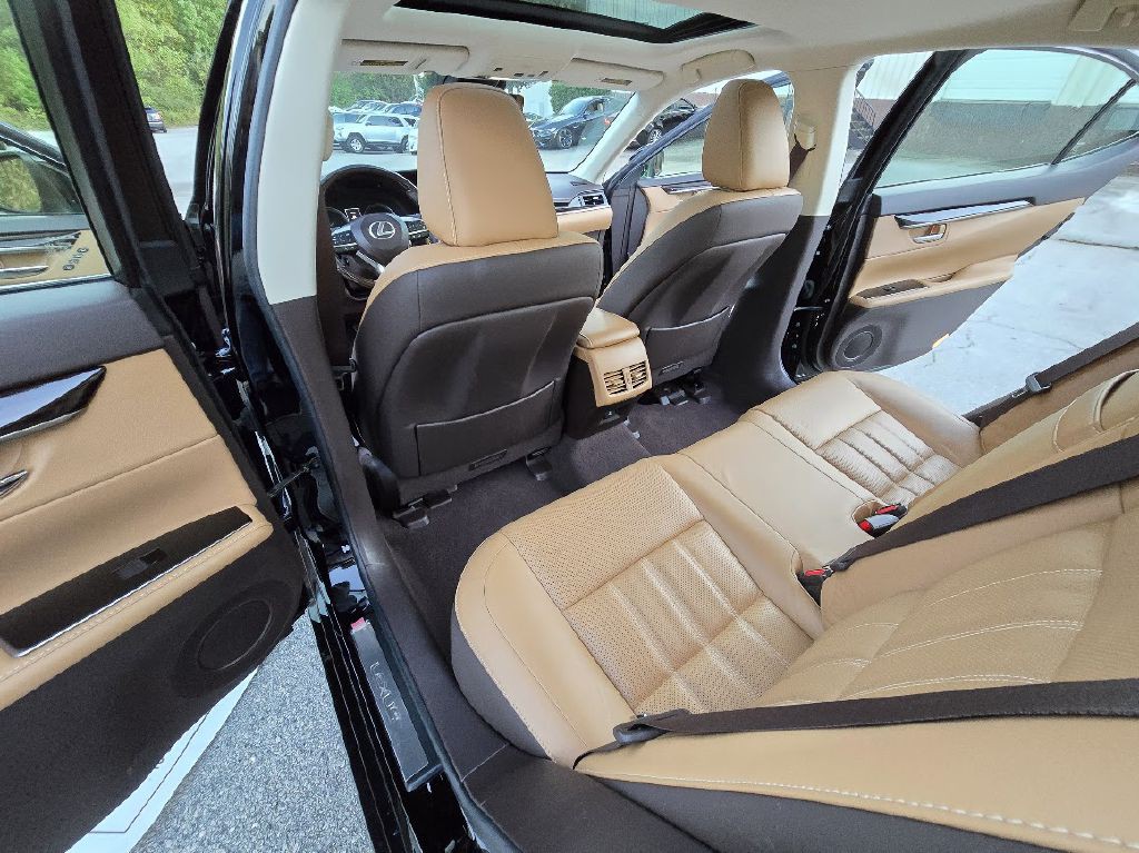 2016 Lexus ES 350 Image 24