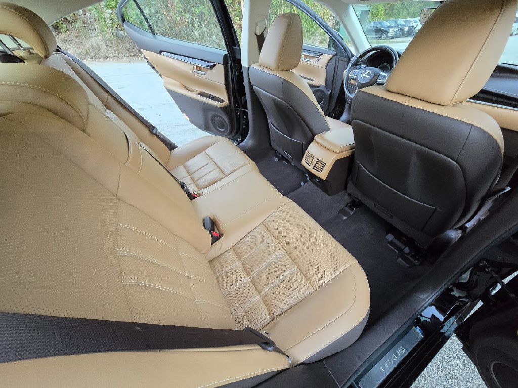 2016 Lexus ES 350 Image 26