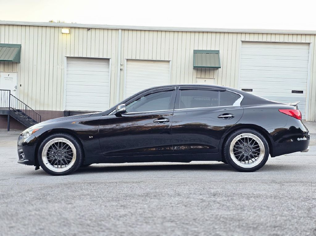 2015 INFINITI Q50 Image 4