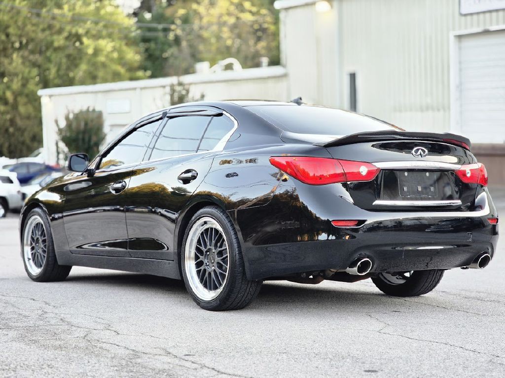 2015 INFINITI Q50 Image 5