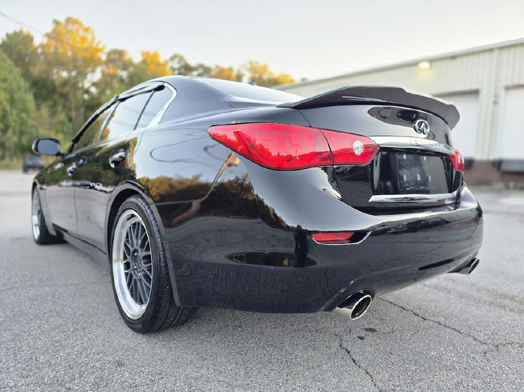 2015 INFINITI Q50 Image 6