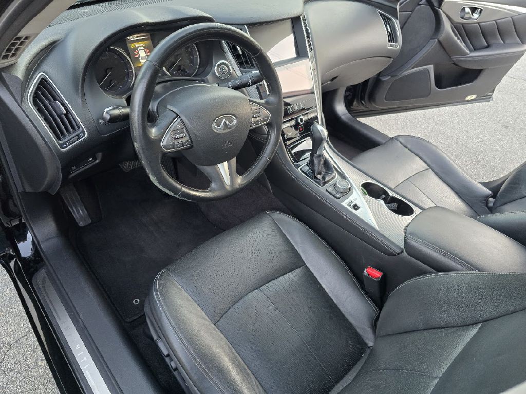 2015 INFINITI Q50 Image 23