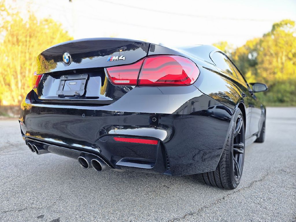 2018 BMW M4 Image 9