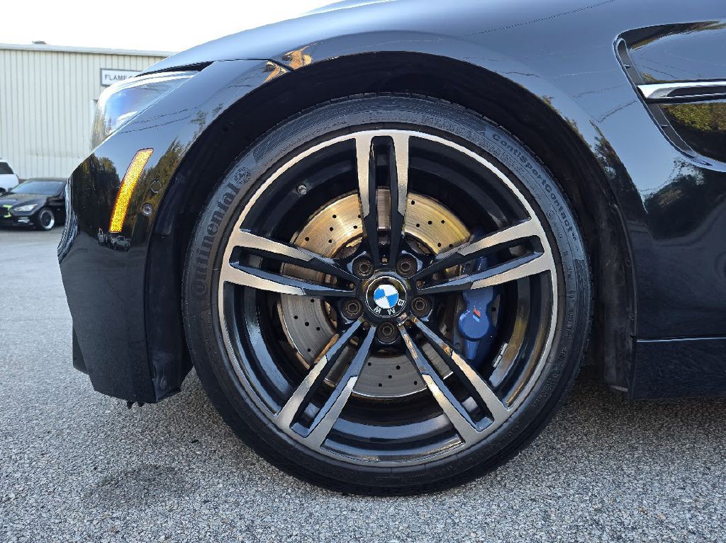 2018 BMW M4 Image 15