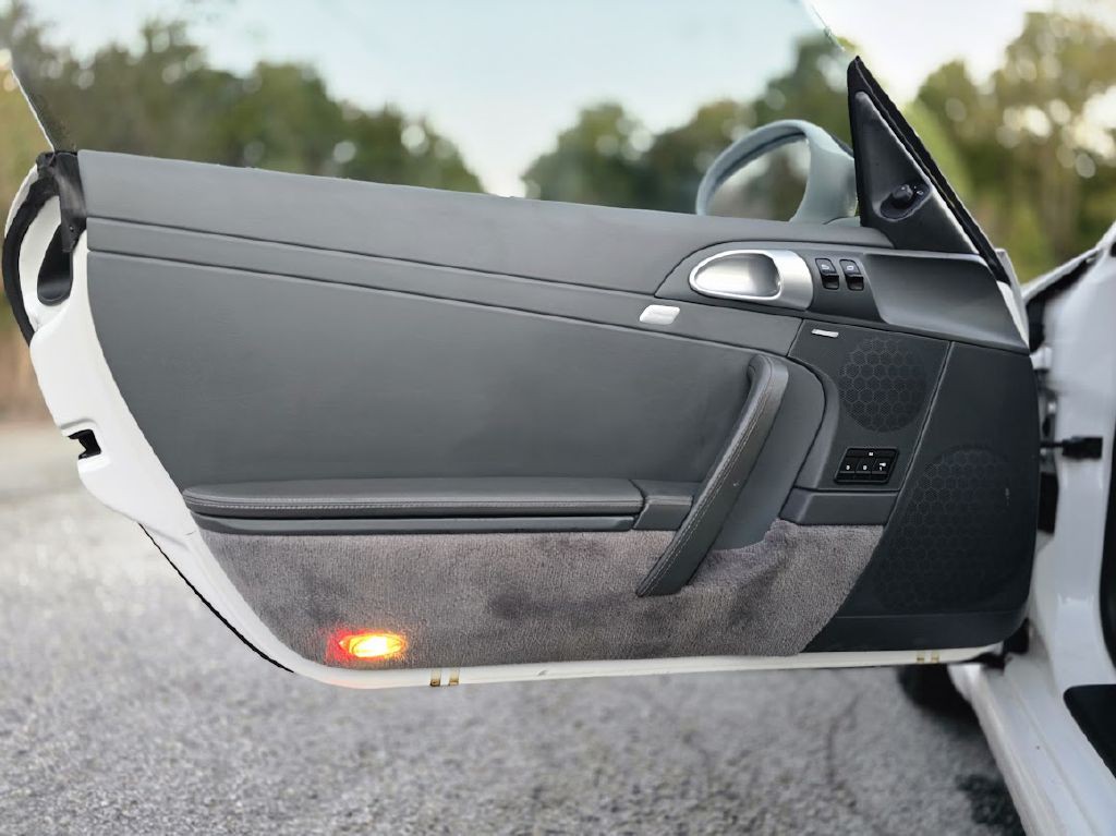 2009 Porsche 911 Image 32