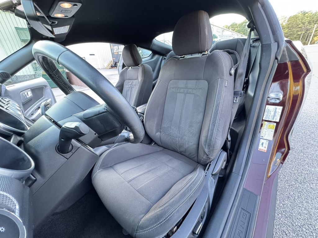 2018 Ford Mustang Image 24