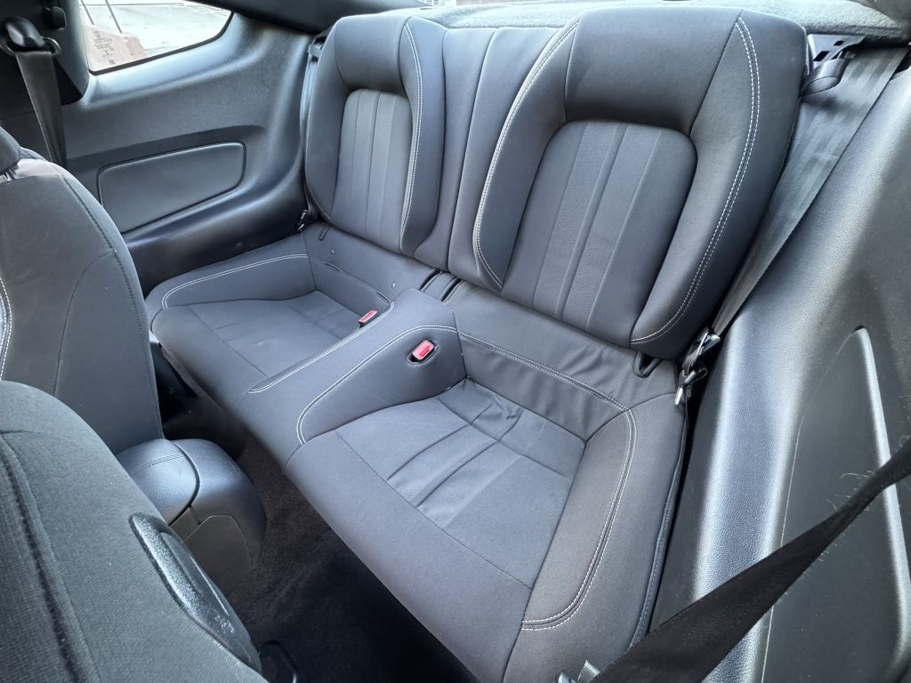 2018 Ford Mustang Image 25