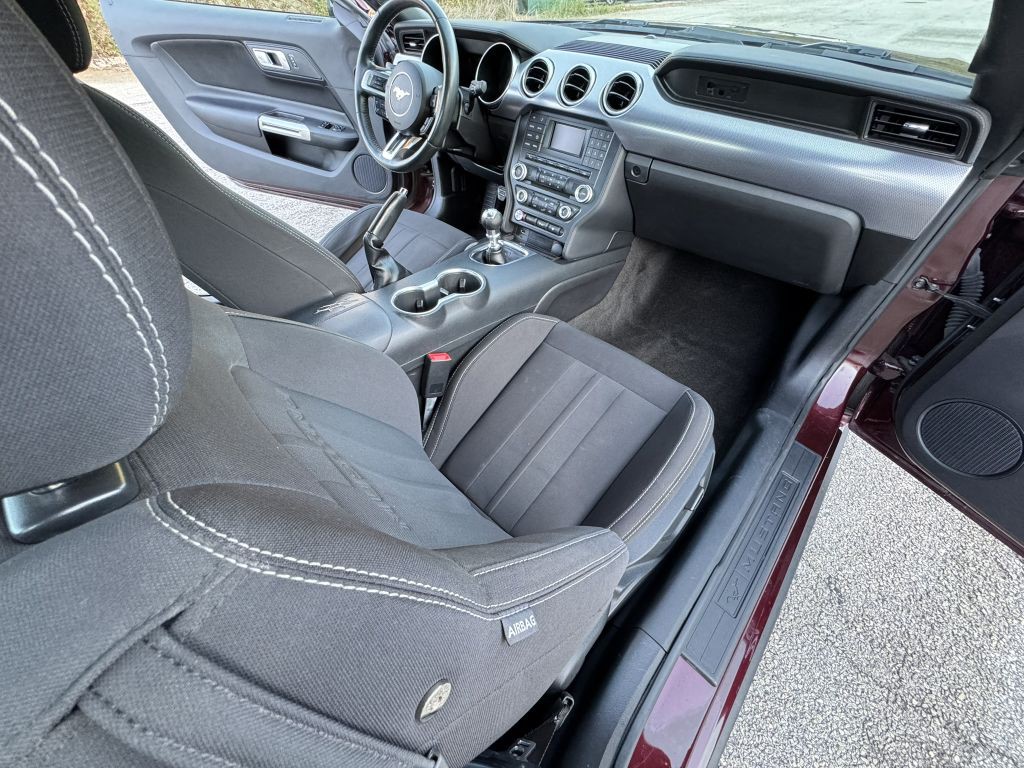 2018 Ford Mustang Image 26