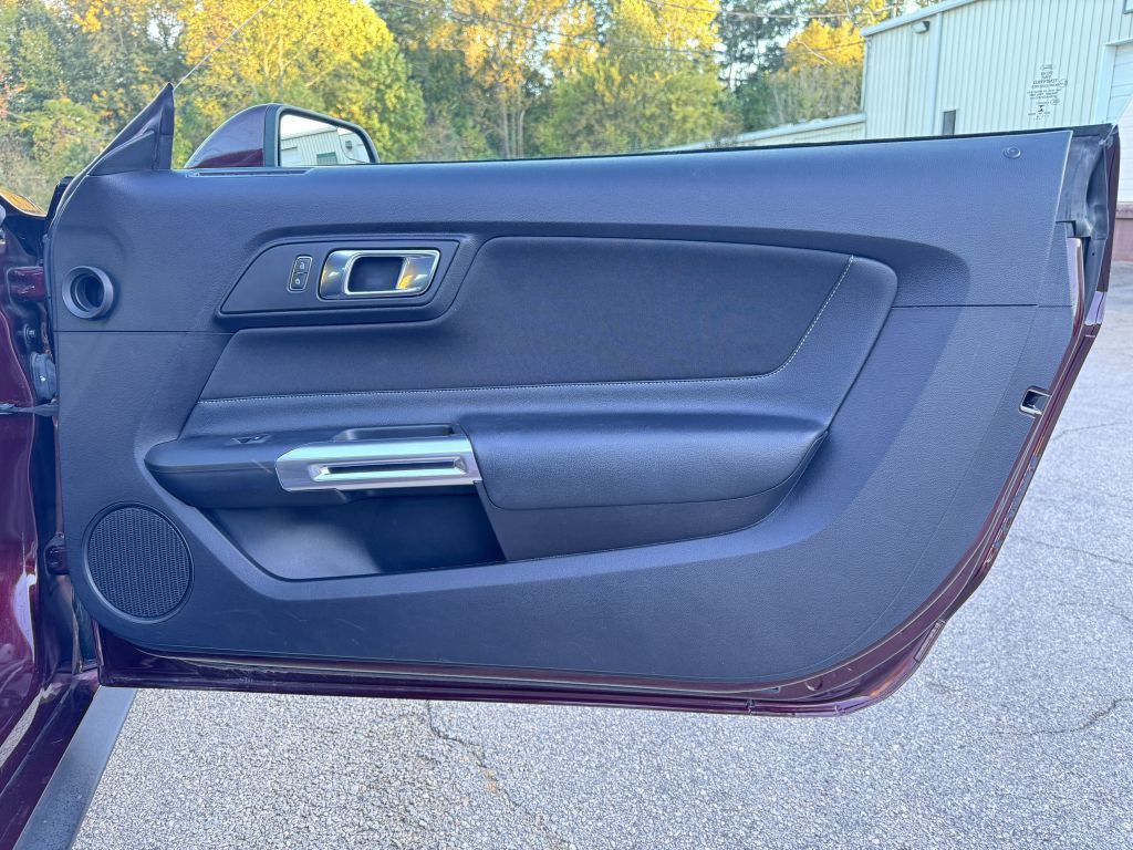 2018 Ford Mustang Image 29