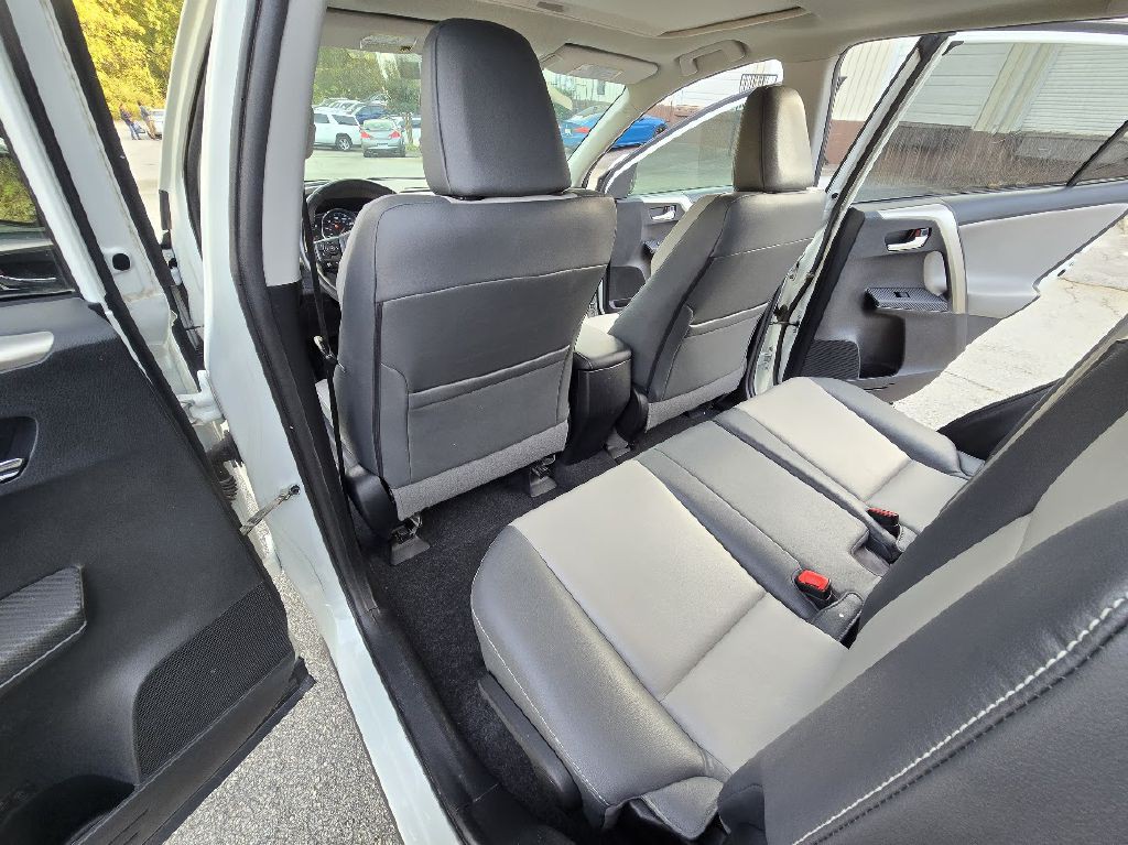 2014 Toyota Rav4 Image 17