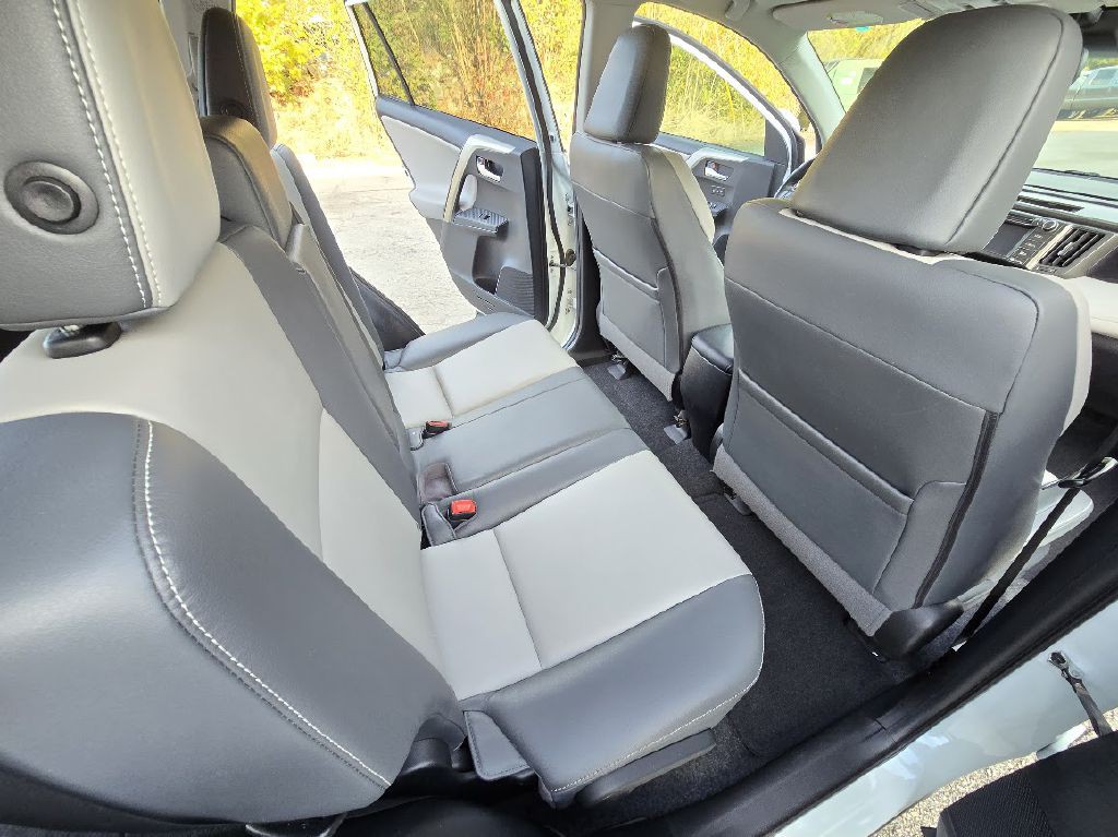 2014 Toyota Rav4 Image 19