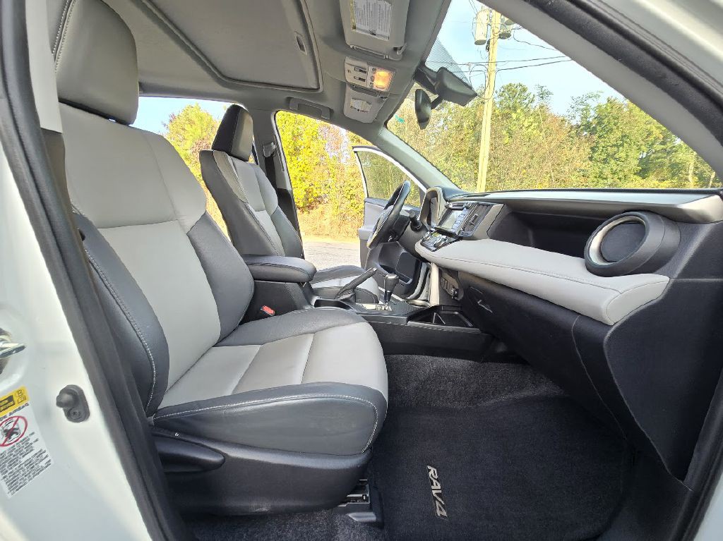 2014 Toyota Rav4 Image 22