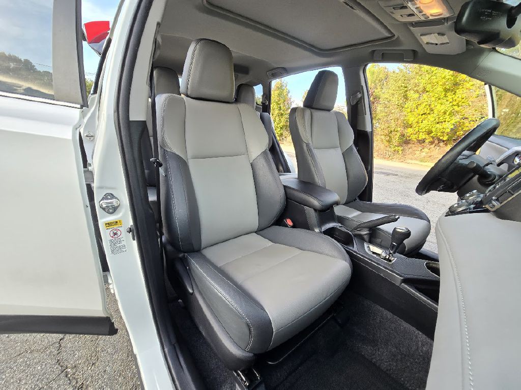 2014 Toyota Rav4 Image 23