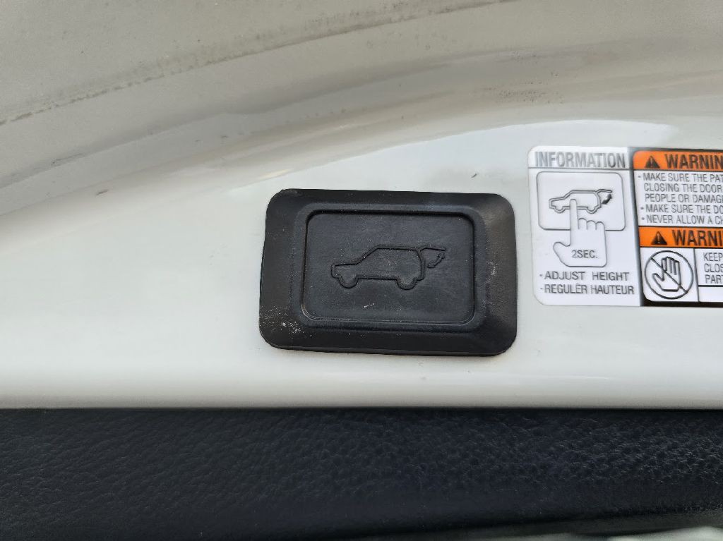 2014 Toyota Rav4 Image 28