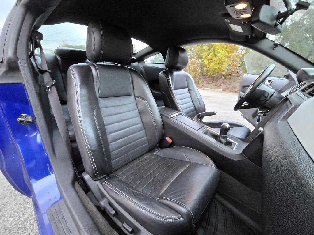 2014 Ford Mustang Image 25