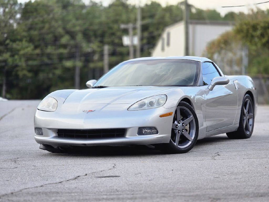 2005 Chevrolet Corvette Image 2