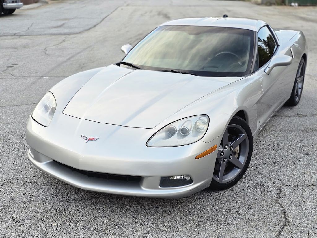 2005 Chevrolet Corvette Image 3