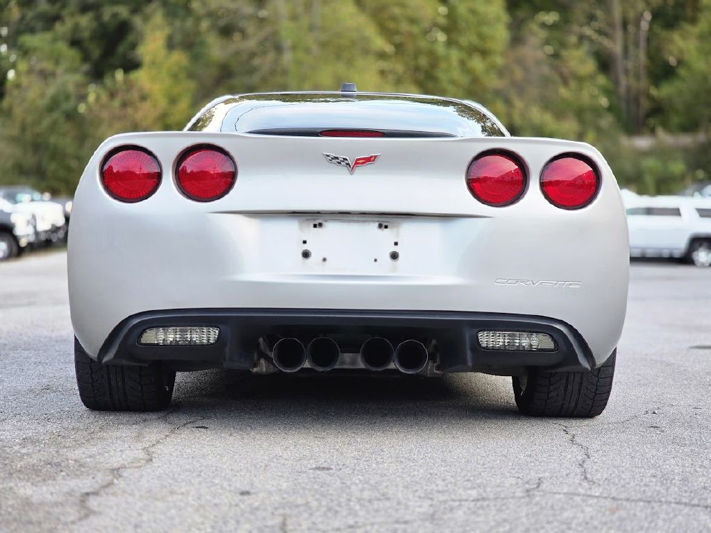 2005 Chevrolet Corvette Image 7