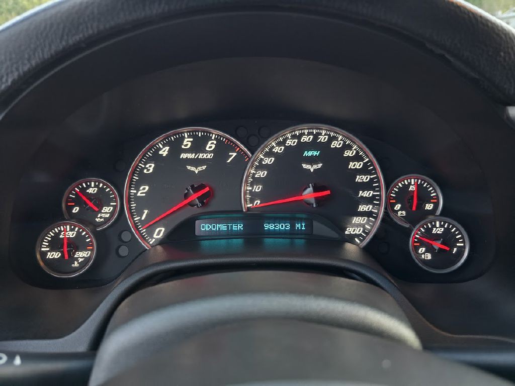 2005 Chevrolet Corvette Image 31