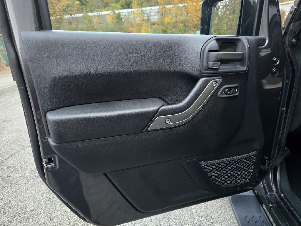 2014 Jeep Wrangler Unlimited Image 22