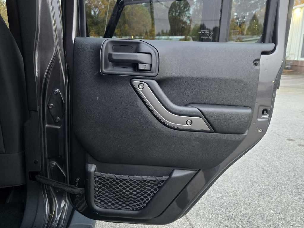 2014 Jeep Wrangler Unlimited Image 24