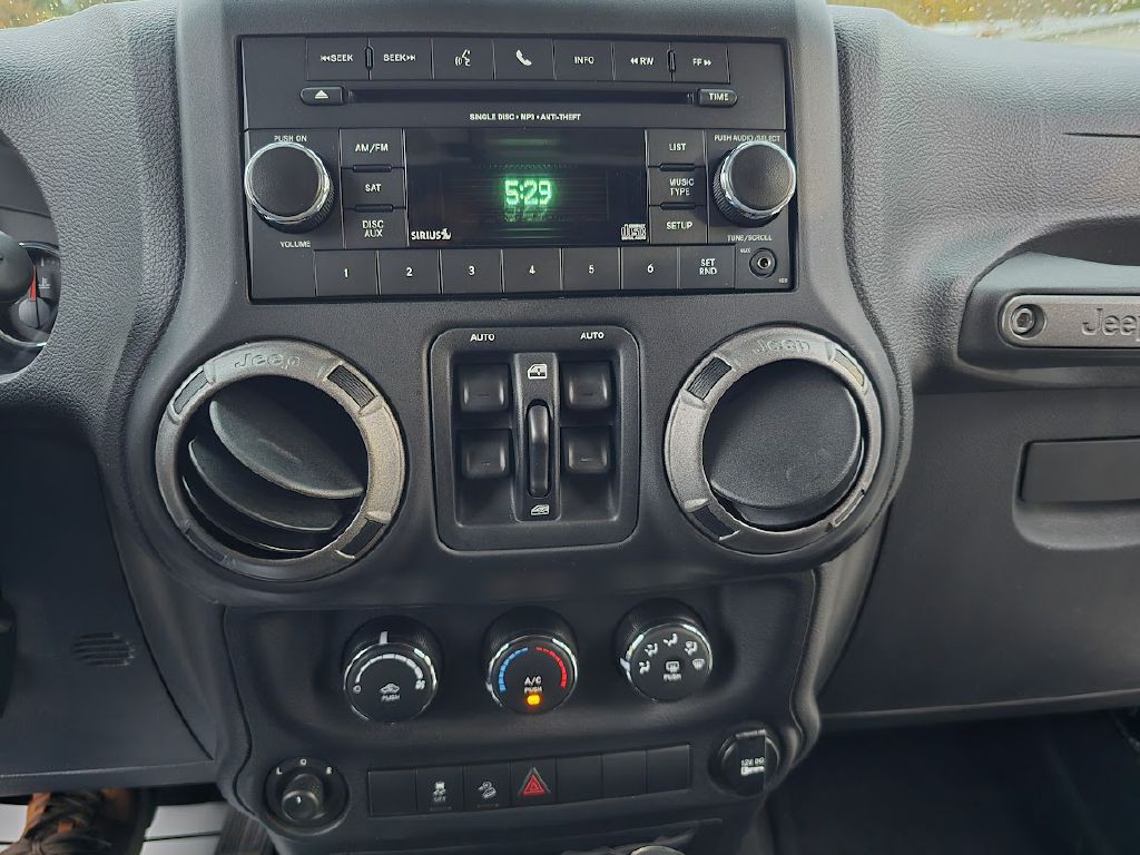 2014 Jeep Wrangler Unlimited Image 26