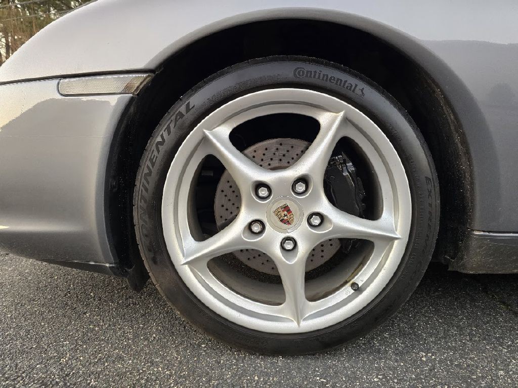 2003 Porsche 911 Image 17