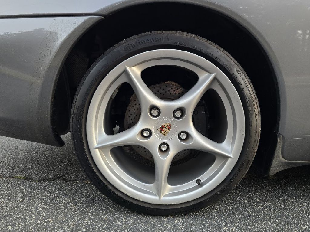 2003 Porsche 911 Image 19