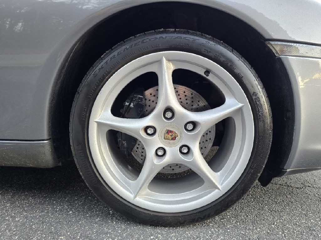 2003 Porsche 911 Image 20