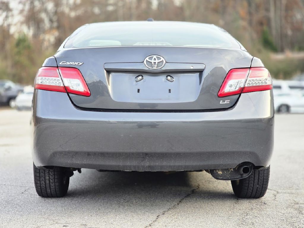 2011 Toyota Camry Image 7