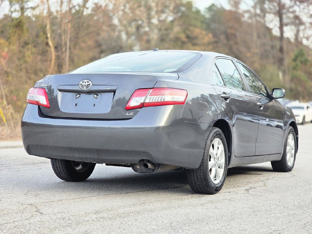2011 Toyota Camry Image 8