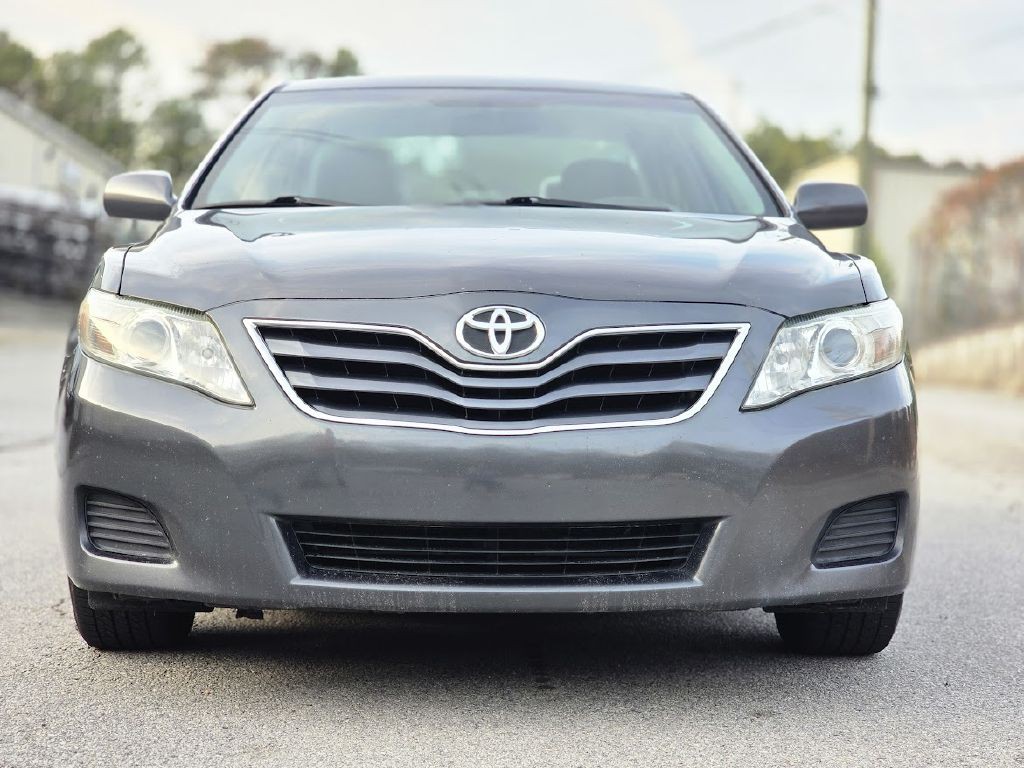 2011 Toyota Camry Image 12