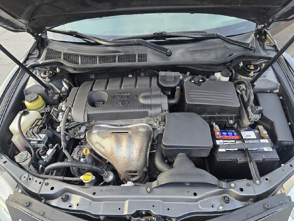2011 Toyota Camry Image 32