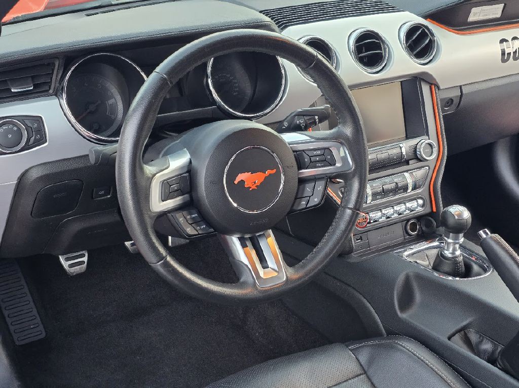 2015 Ford Mustang Image 19