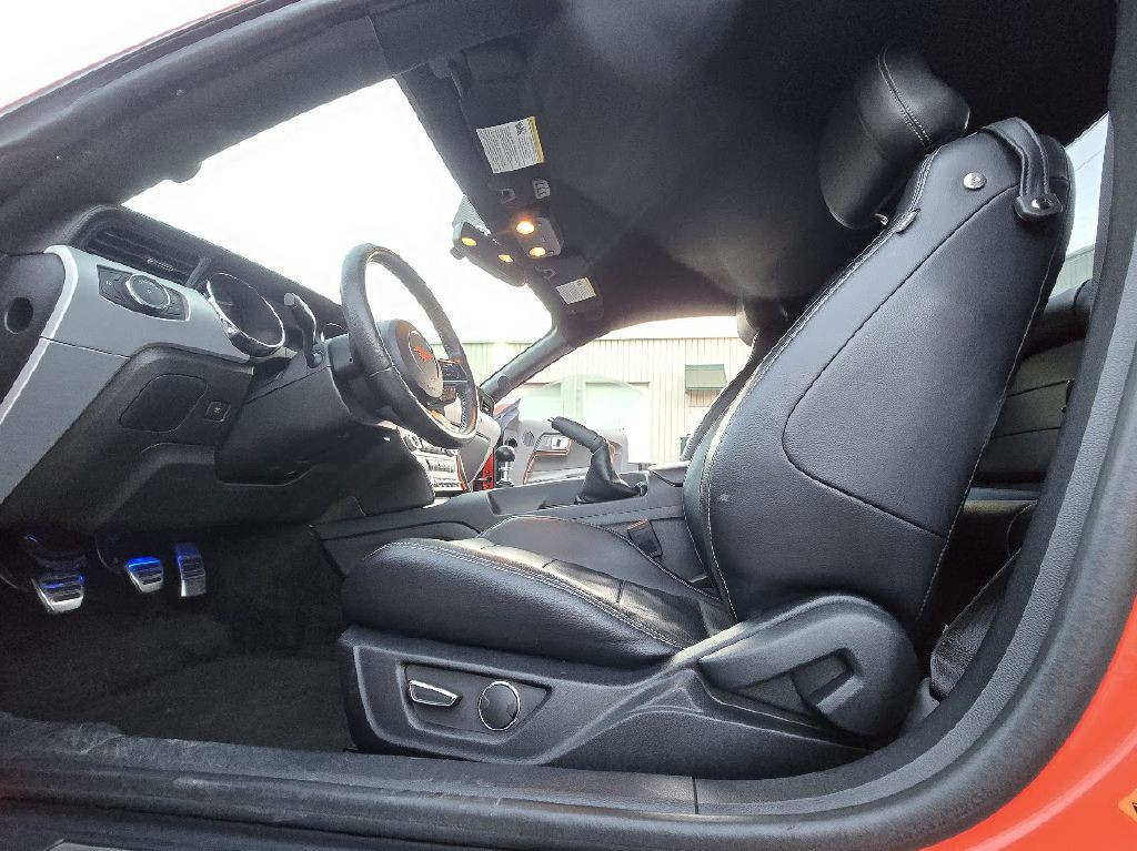 2015 Ford Mustang Image 21