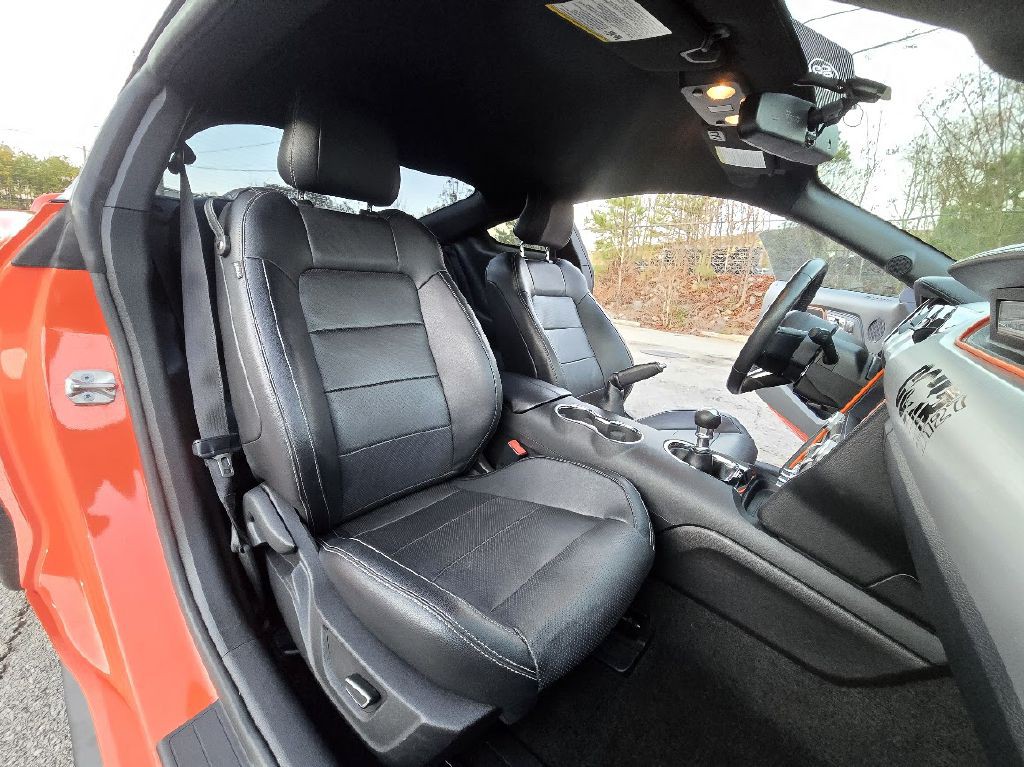 2015 Ford Mustang Image 24