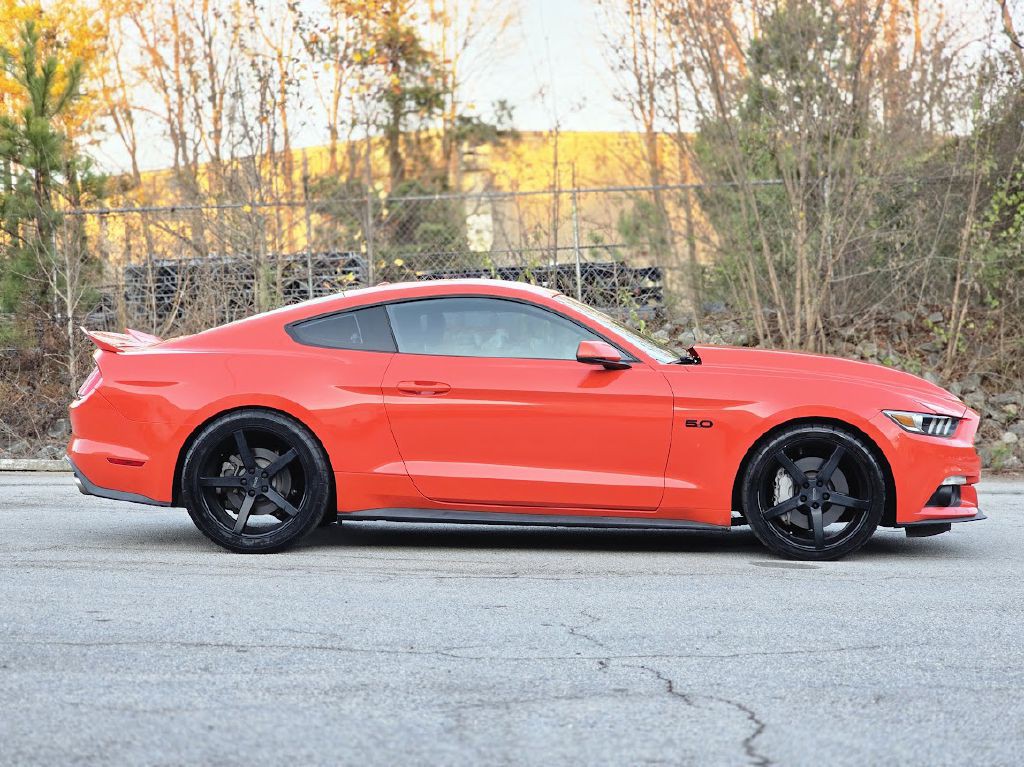 2015 Ford Mustang Image 13