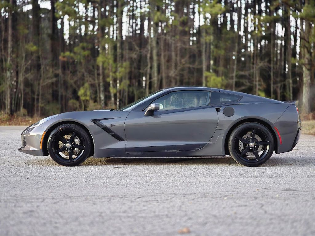 2014 Chevrolet Corvette Image 3