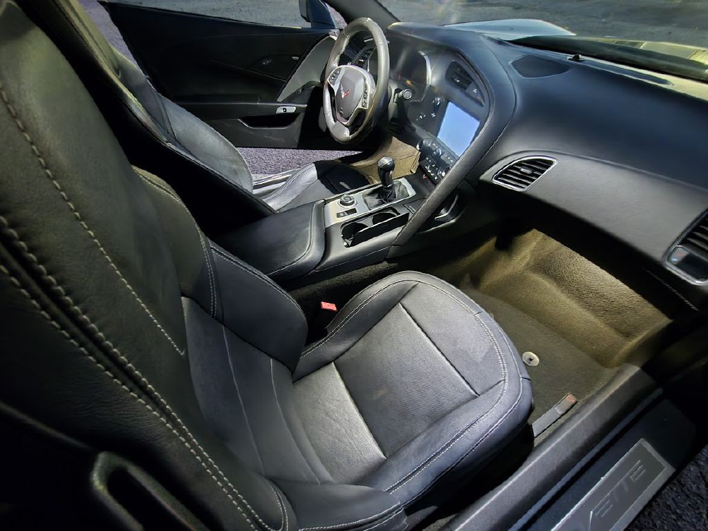 2014 Chevrolet Corvette Image 14