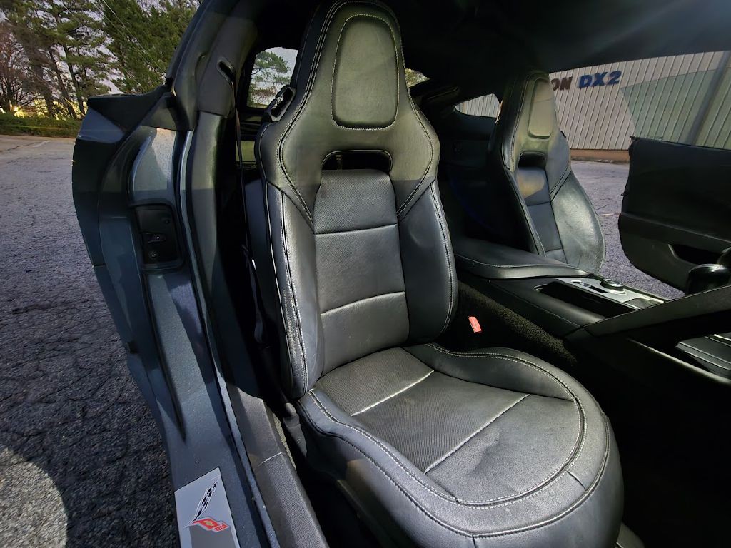 2014 Chevrolet Corvette Image 15