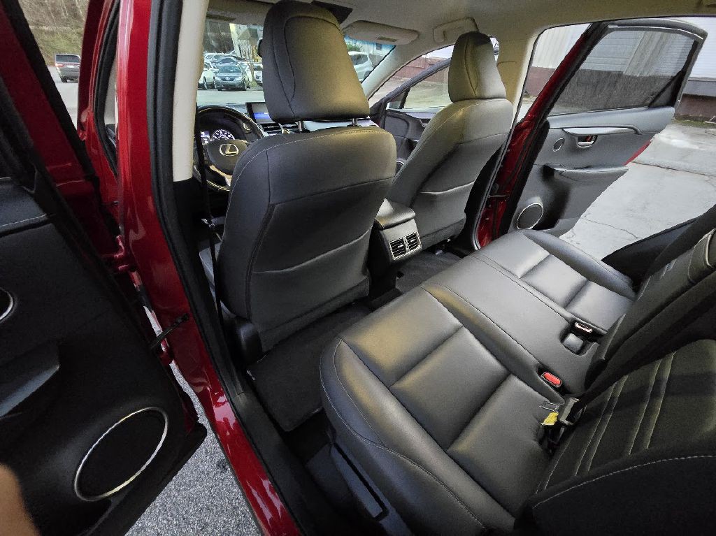 2015 Lexus NX 200t Image 19