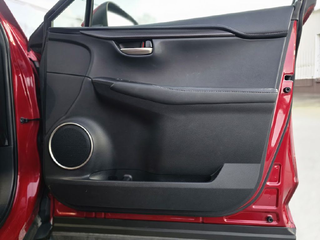 2015 Lexus NX 200t Image 24