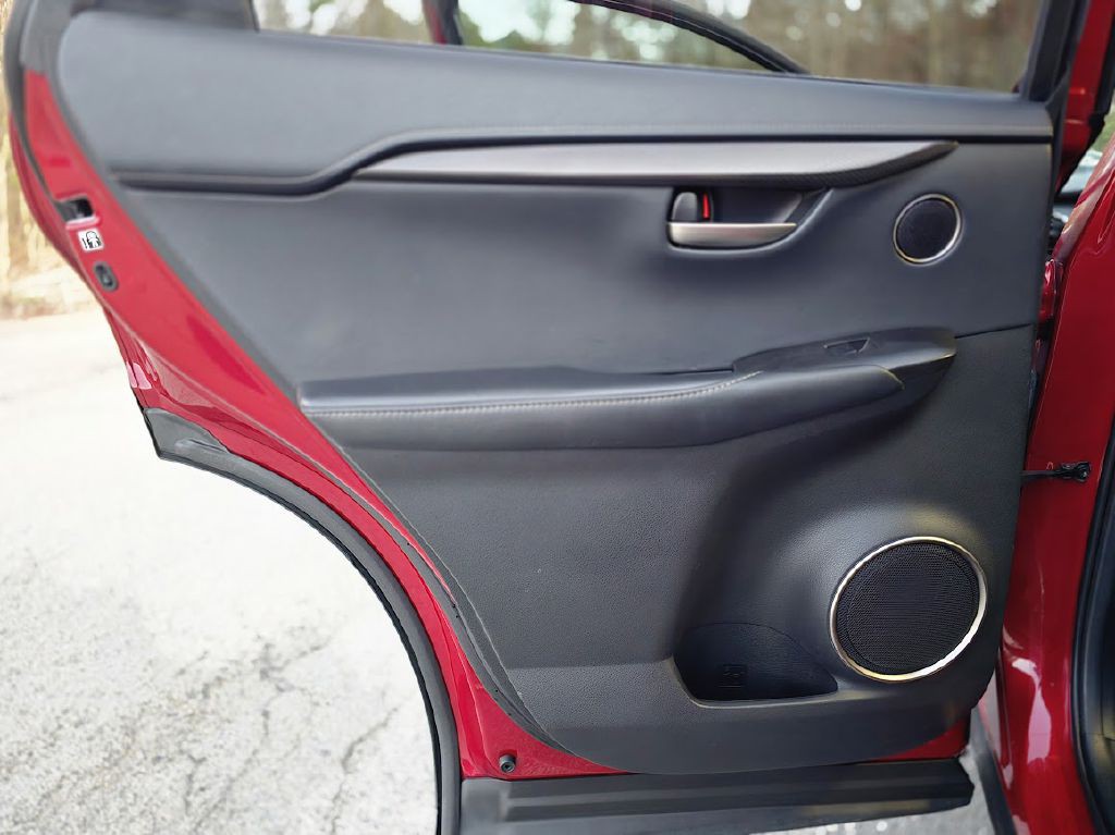 2015 Lexus NX 200t Image 26