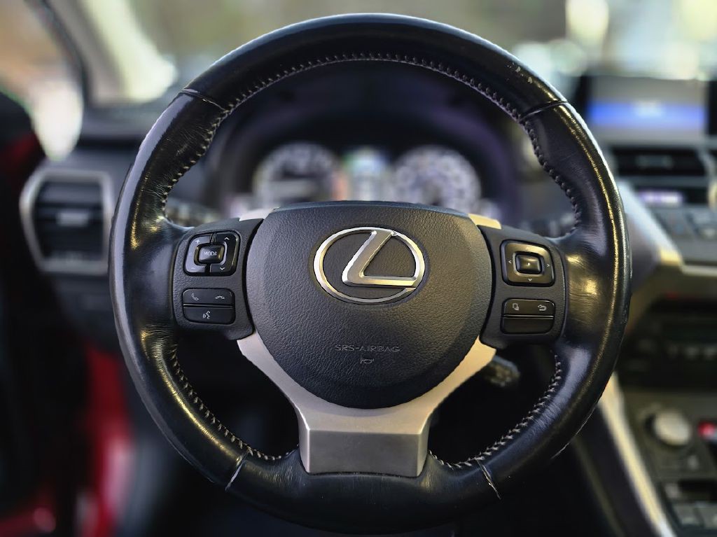 2015 Lexus NX 200t Image 28