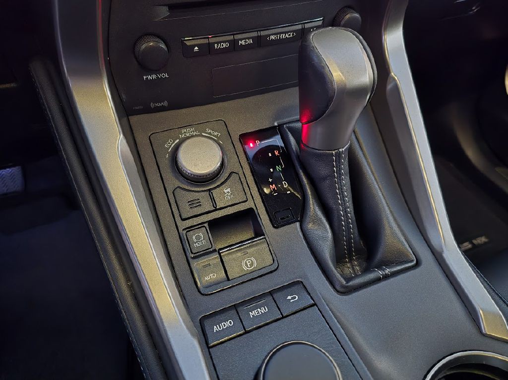 2015 Lexus NX 200t Image 29