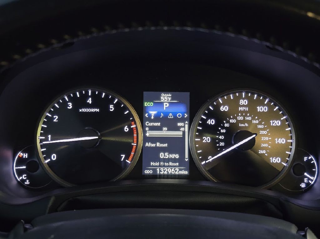 2015 Lexus NX 200t Image 33