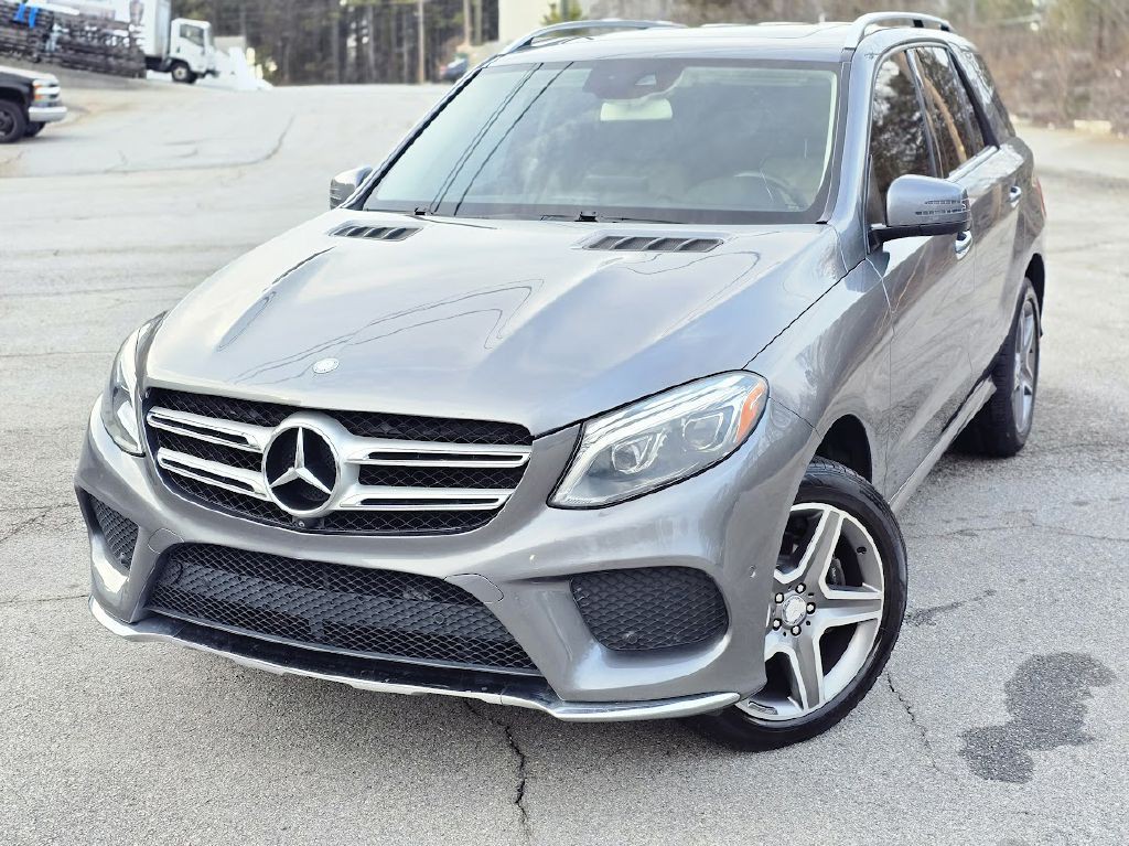 2017 Mercedes-Benz GLE-Class Image 3